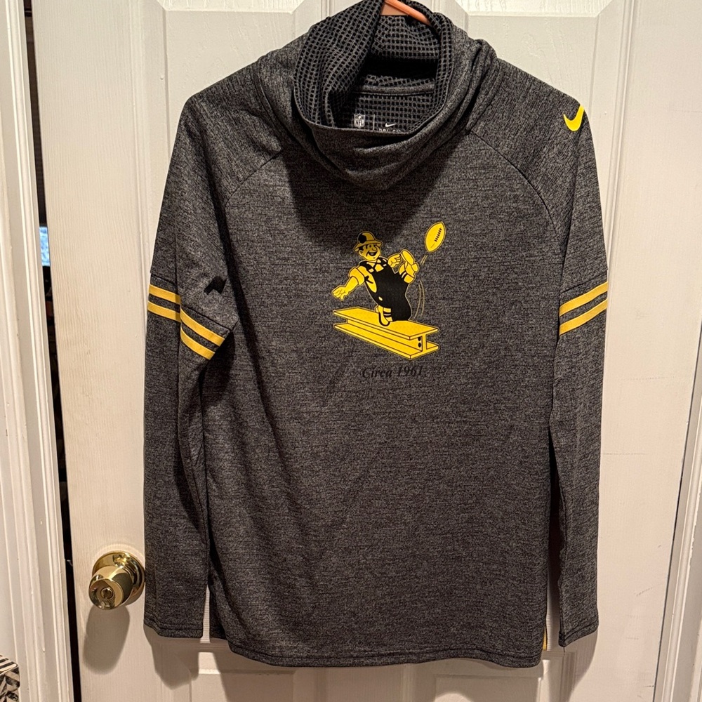 Steelers Nike Gray Dri-FIT cowl neck long sleeve shirt